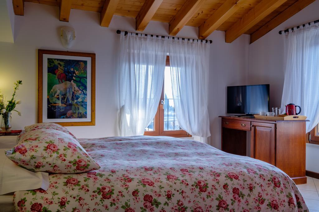 Hotel Tre Punte Гарньяно Екстер'єр фото